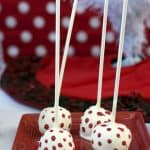 Give the Gift of Food:  Red Velvet Cake Pops