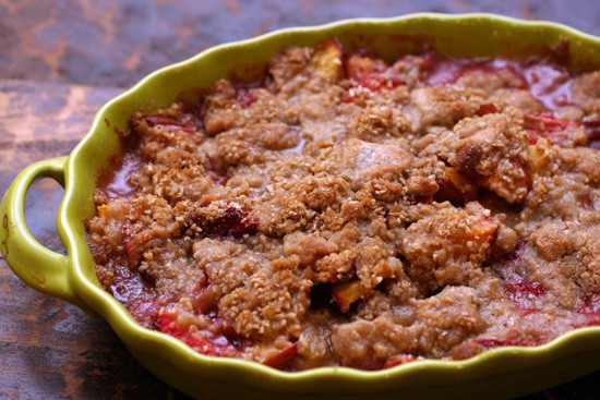 strawberry nectarine crumble