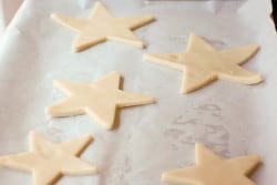 star cookies dough
