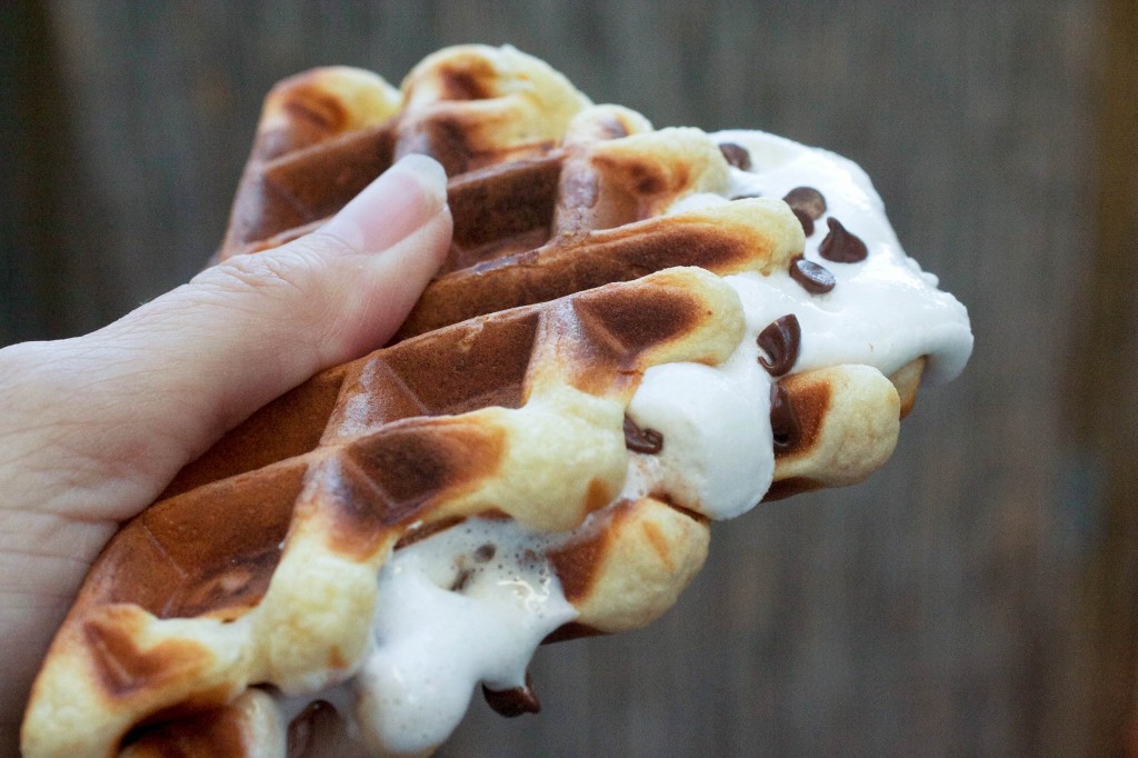 smore-waffle-sandwich