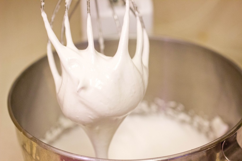 peppermint meringues egg whites